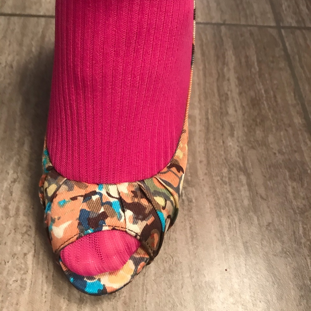 Madden Girl peep toe heels - Picture 8 of 8